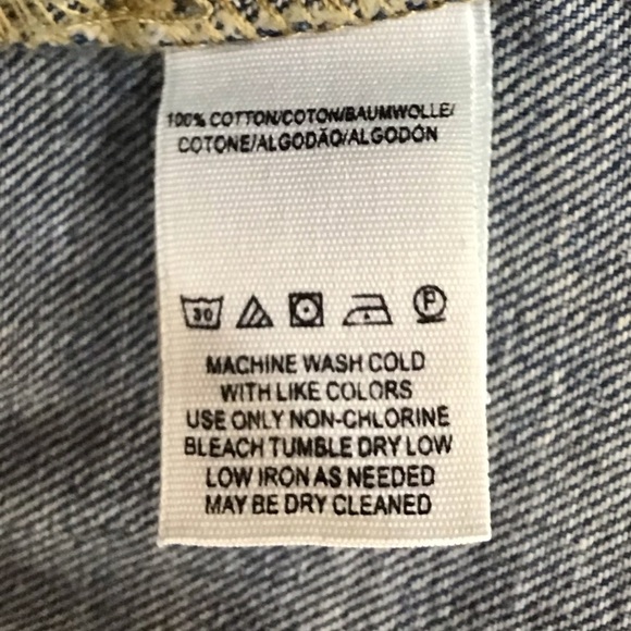 Free People We The Free Distressed Denim Button Fly Raw Hem Mini Skirt Size 24 - Picture 4 of 4